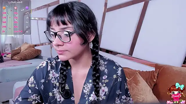 lucyycy online show from 18, 9, 2025