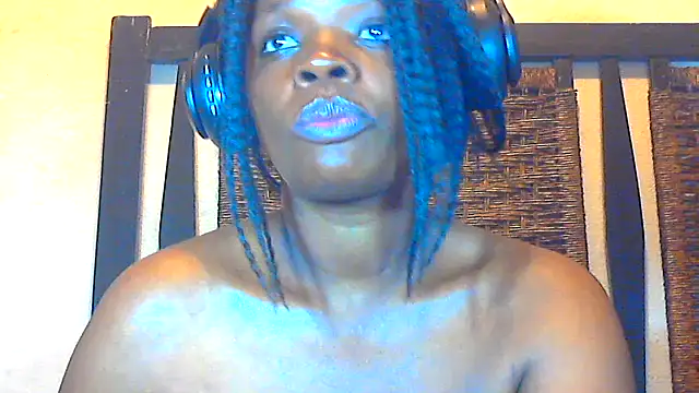 Snapshot of CallyCallienteXxX chatting on 18, 3, 2025 CallyCallienteXxX online show from 18, 3, 2025