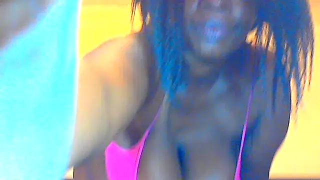 Snapshot of CallyCallienteXxX chatting on 20, 3, 2025 CallyCallienteXxX online show from 20, 3, 2025