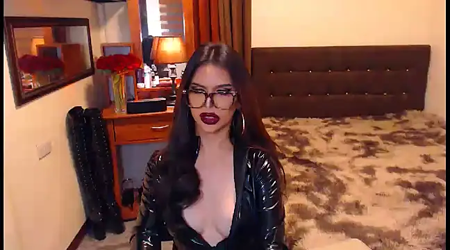 Snapshot of EXTREMELYDOM chatting on 7, 2, 2025 EXTREMELYDOM online show from 7, 2, 2025