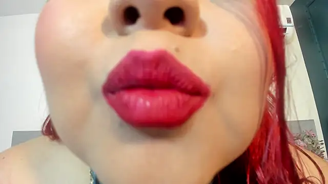 EmmaSmith2 online show from 2, 2, 2026