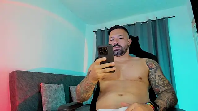 Snapshot of Pierre_Vidal chatting on 2, 3, 2026 Pierre Vidal online show from 2, 3, 2026