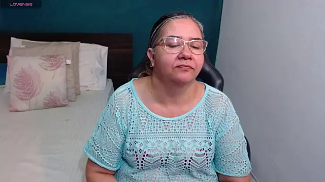 Snapshot of scaelettdubois chatting on 10, 2, 2026 scaelettdubois online show from 10, 2, 2026