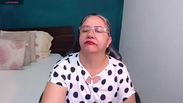 scaelettdubois online show from 9, 3, 2026