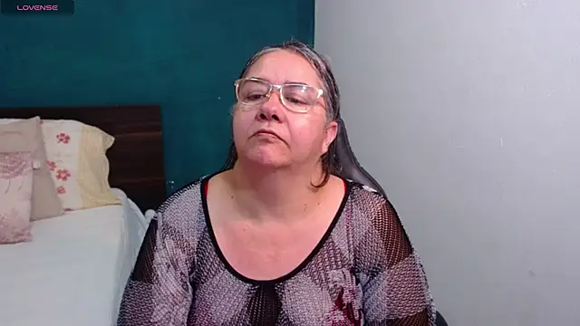 scaelettdubois online show from 6, 3, 2026