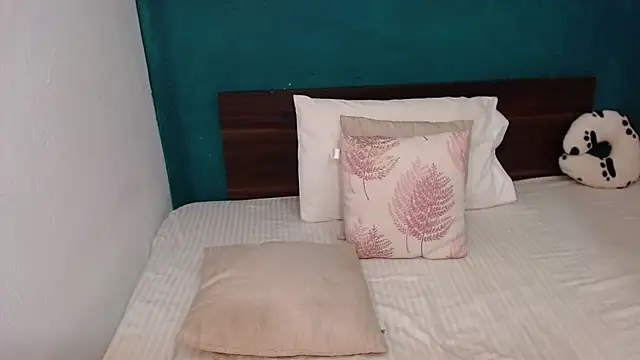 scaelettdubois online show from 14, 11, 2025