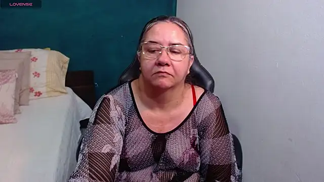 scaelettdubois online show from 5, 4, 2026