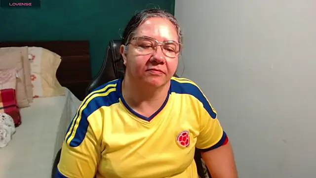 Snapshot of scaelettdubois chatting on 24, 6, 2026 scaelettdubois online show from 24, 6, 2026