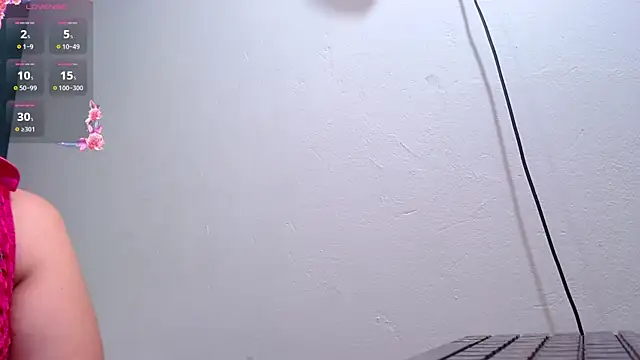 scaelettdubois online show from 6, 11, 2025