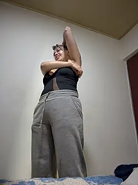 sexymarilyncolombia online show from 24, 4, 2026