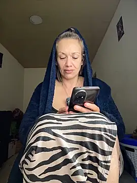 sexymarilyncolombia online show from 5, 3, 2026