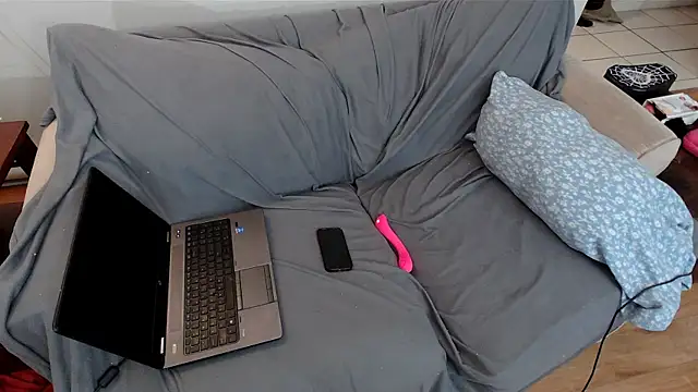 EmoDream1998 online show from 22, 2, 2025