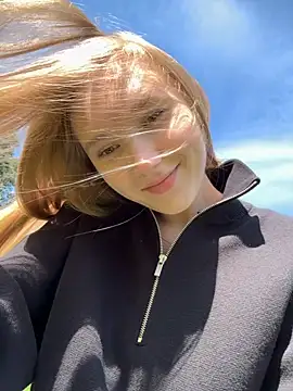 MariaTull online show from 10, 9, 2025