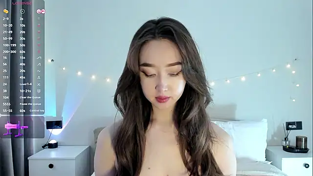  luna 022 online show from 25, 9, 2025