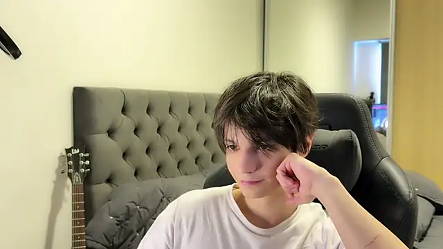 SasukeUhchiaa online show from 28, 12, 2024