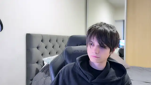 SasukeUhchiaa online show from 7, 1, 2025