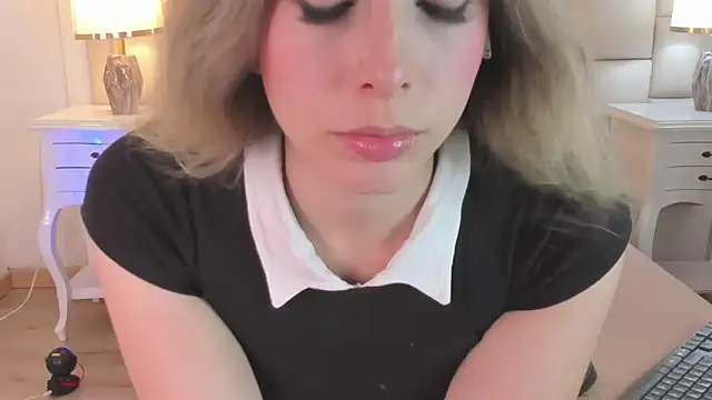 Meredit Lane online show from 19, 2, 2025