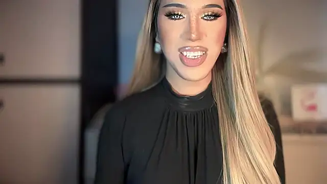 Ts glamxxxx online show from 15, 12, 2025