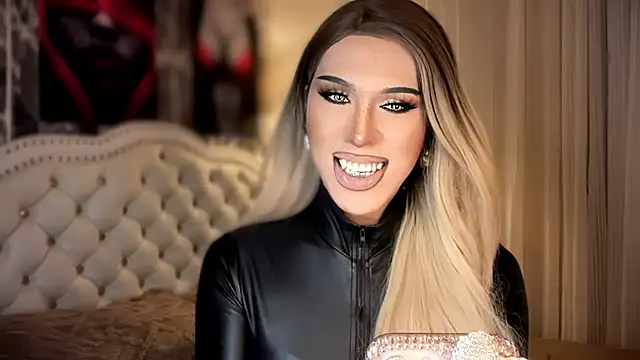 Ts glamxxxx online show from 3, 3, 2026