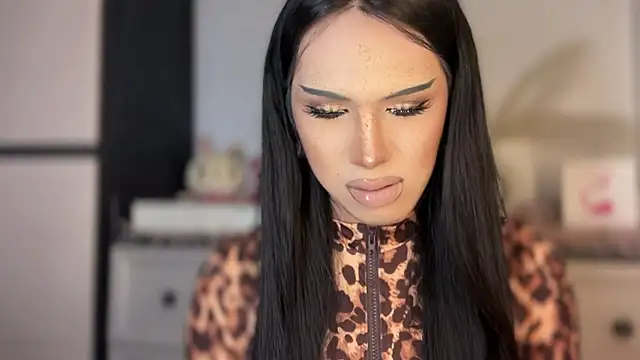 Ts glamxxxx online show from 18, 2, 2026