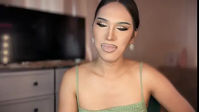 Ts glamxxxx online show from 21, 3, 2026