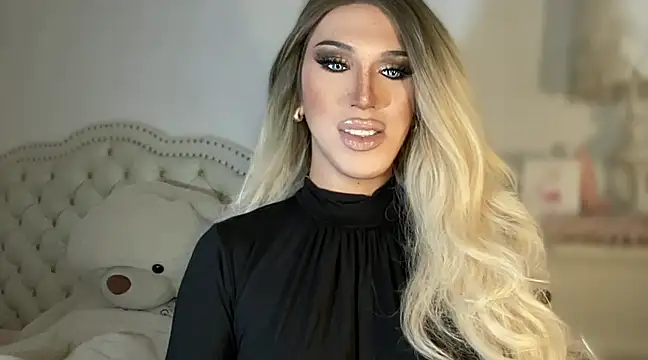 Ts glamxxxx online show from 20, 3, 2025