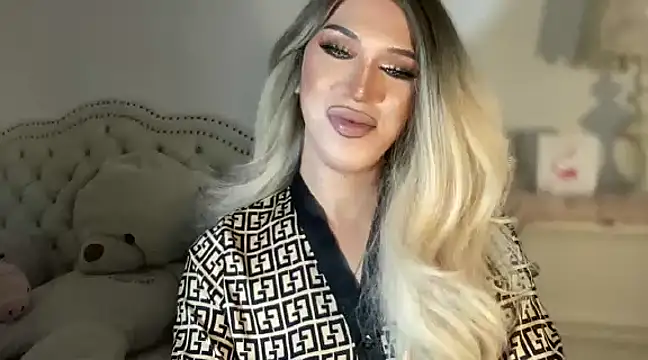 Ts glamxxxx online show from 5, 3, 2025