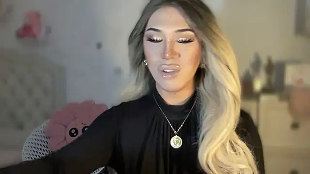 Ts glamxxxx online show from 9, 9, 2025