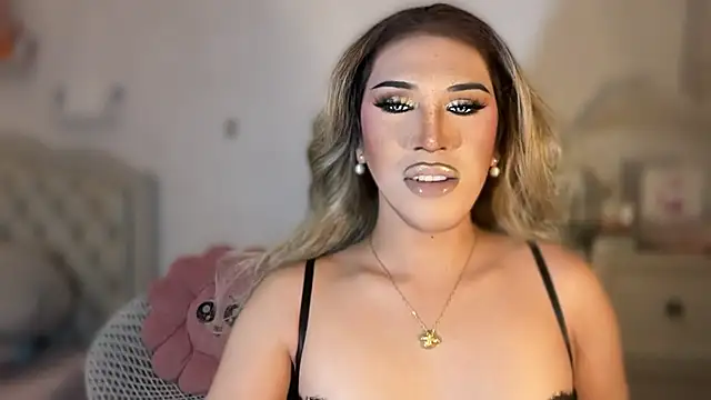 Ts glamxxxx online show from 28, 10, 2025