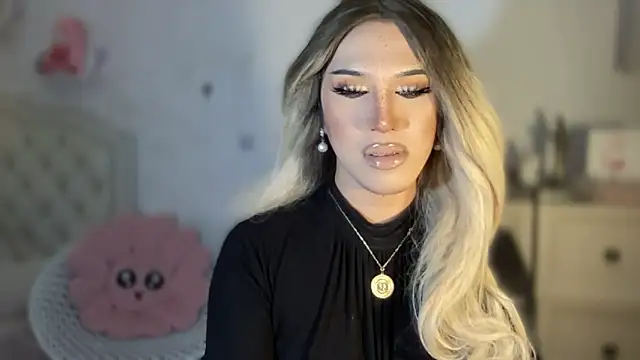 Ts glamxxxx online show from 23, 9, 2025