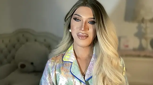 Ts glamxxxx online show from 12, 3, 2025