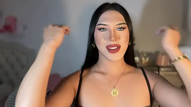 Ts glamxxxx online show from 8, 10, 2025