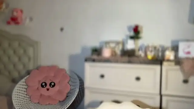 Ts glamxxxx online show from 5, 10, 2025