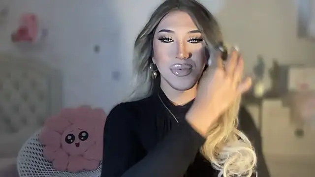 Ts glamxxxx online show from 8, 9, 2025