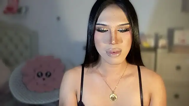 Ts glamxxxx online show from 3, 10, 2025