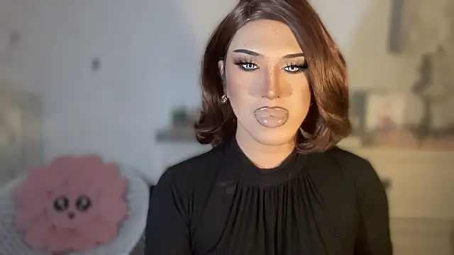 Ts glamxxxx online show from 15, 10, 2025