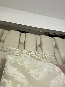 ALISSON FOXXX1 online show from 18, 4, 2026