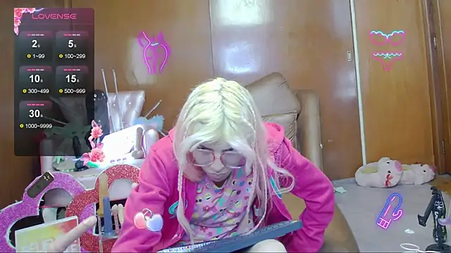 Skinygirl online show from 14, 11, 2025