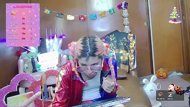 Skinygirl online show from 29, 10, 2025