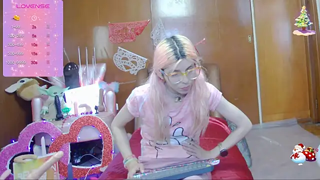 Skinygirl online show from 2, 3, 2025