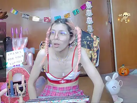 Skinygirl online show from 1, 11, 2025