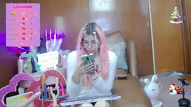 Skinygirl online show from 21, 10, 2025