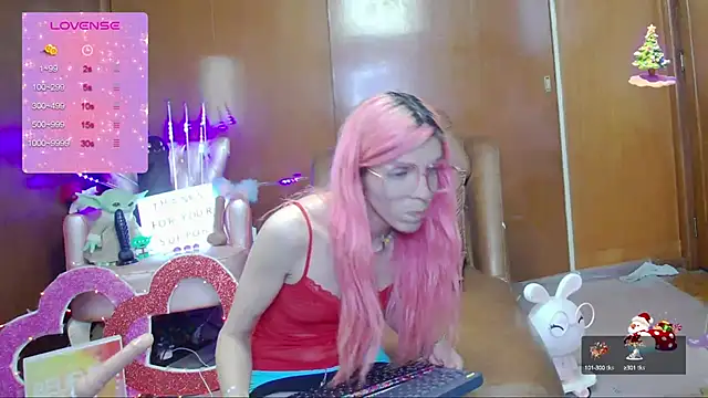 Skinygirl online show from 24, 9, 2025