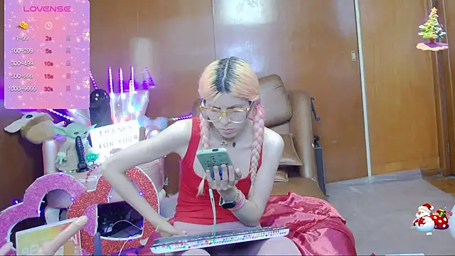 Skinygirl online show from 6, 3, 2025