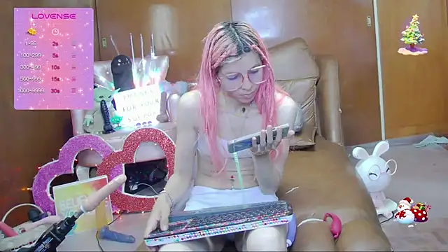 Skinygirl online show from 27, 9, 2025