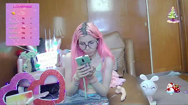 Skinygirl online show from 10, 9, 2025