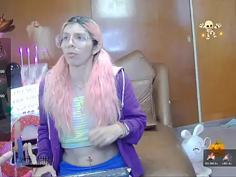 Skinygirl online show from 4, 11, 2025