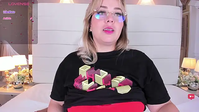 Charlotte93  online show from 15, 3, 2025