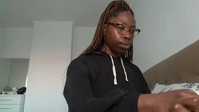 MadamIndigo online show from 21, 12, 2024