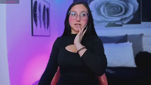 lucy neil online show from 12, 3, 2025